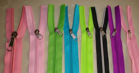 義烏市華靈拉鏈 高品質(zhì)各式尼龍拉鏈一站式采購指南